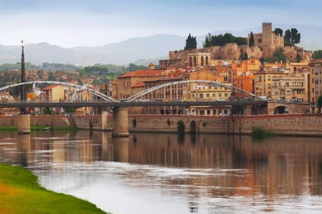 Armari a mida Sota Escala a Tortosa